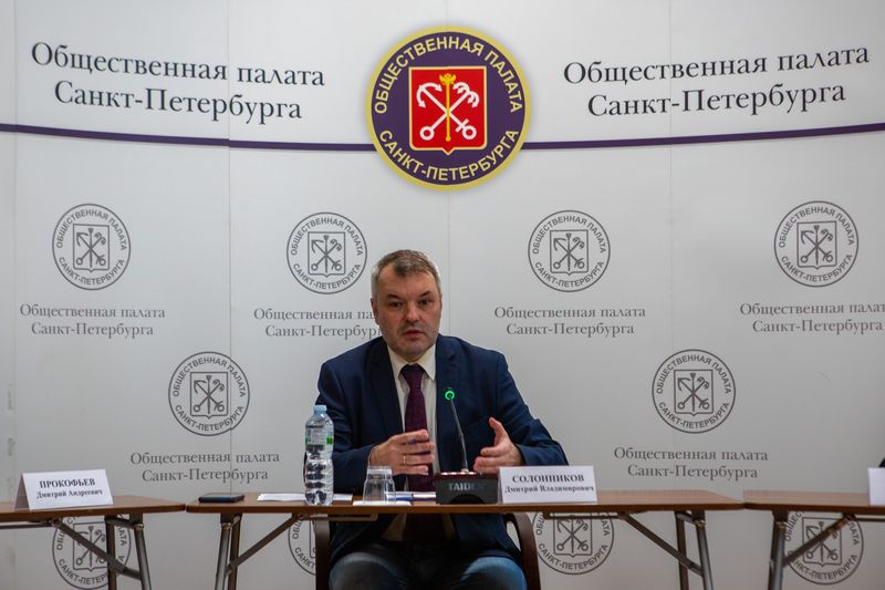 Круглый стол «Окончание учебного года, начало приема в вузы, новые и востребованные сегодня профессии» Круглый стол «Окончание учебного года, начало приема в вузы, новые и востребованные сегодня профессии»