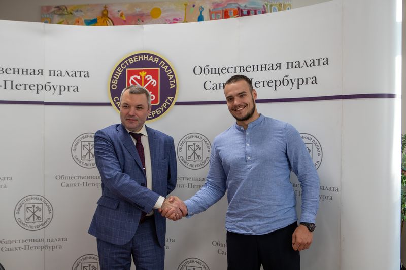 Молодежь совместно с экспертами обсудила наблюдение за выборами в Петербурге Молодежь совместно с экспертами обсудила наблюдение за выборами в Петербурге