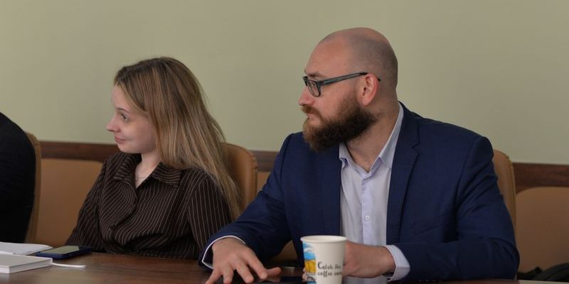 ФОТО: Первая дискуссионная площадка
